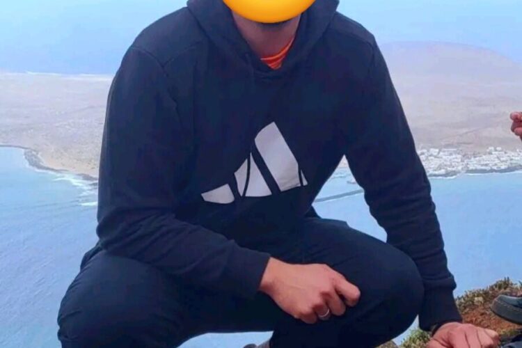 1000018737 1