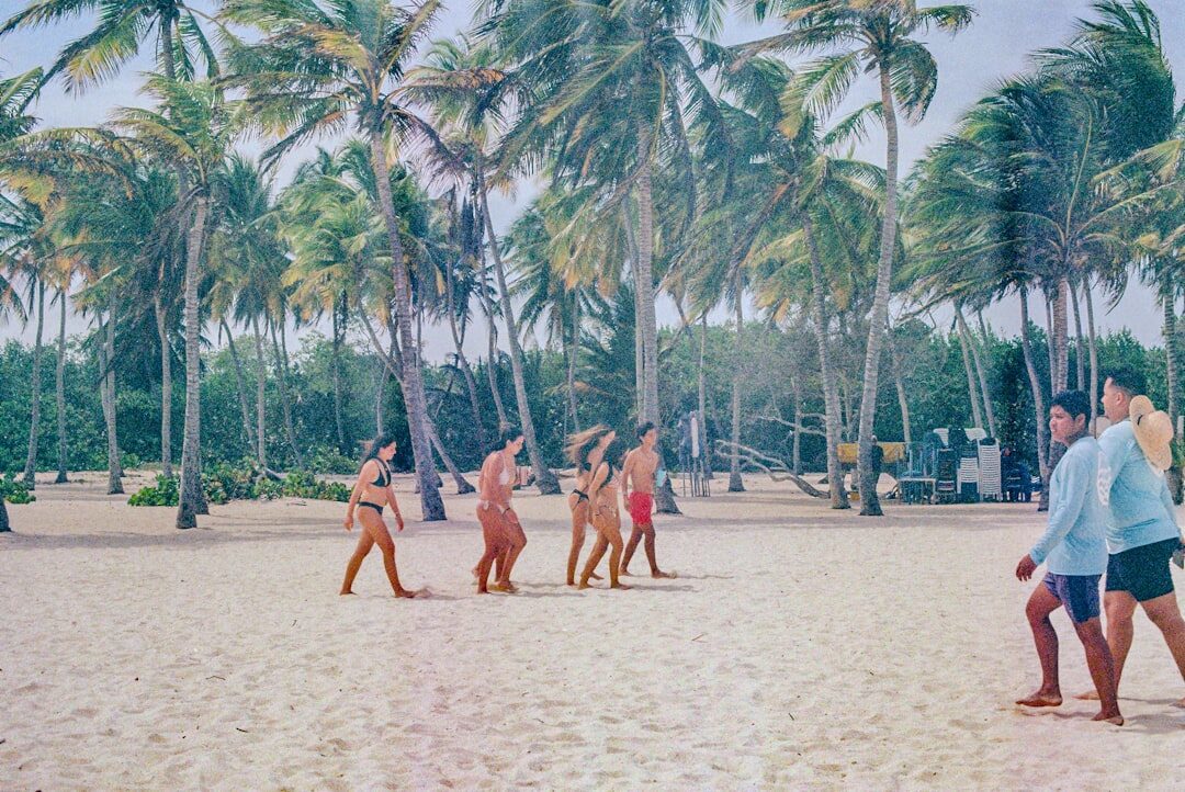 Las mejores playas nudistas de la provincia de Alicante