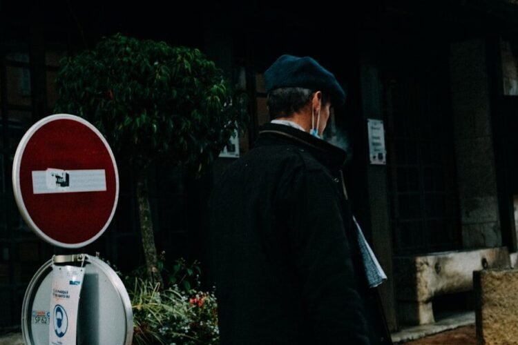 Cómo identificar anuncios falsos de escorts en Benidorm