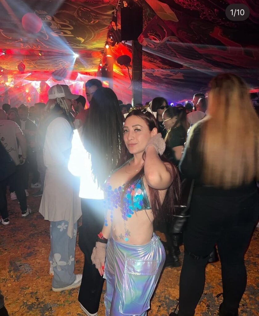 380c3ba3 0f8c 41a9 a1d5 fe569ee595ab