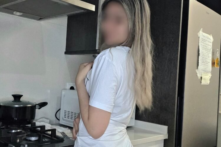 1000464772